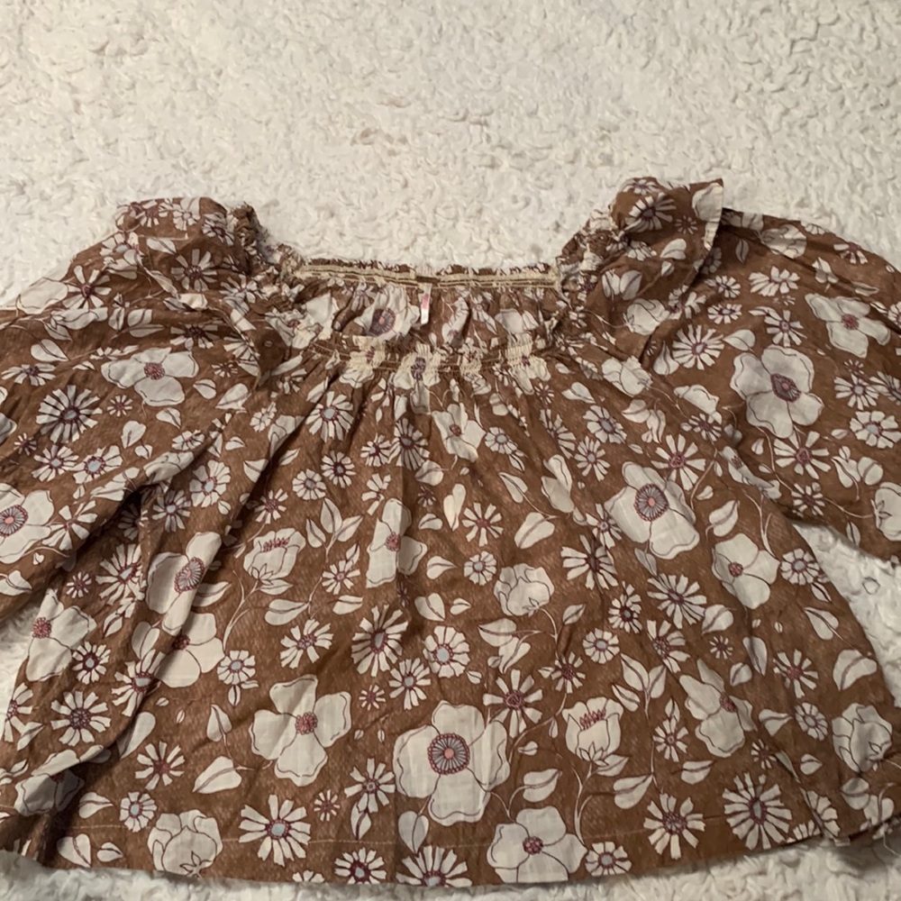 Free People / Women’s top / Size: S